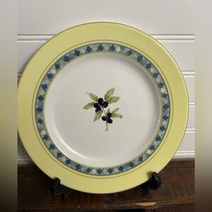 Royal Doulton Carmina salad plate olives & leaves 9"